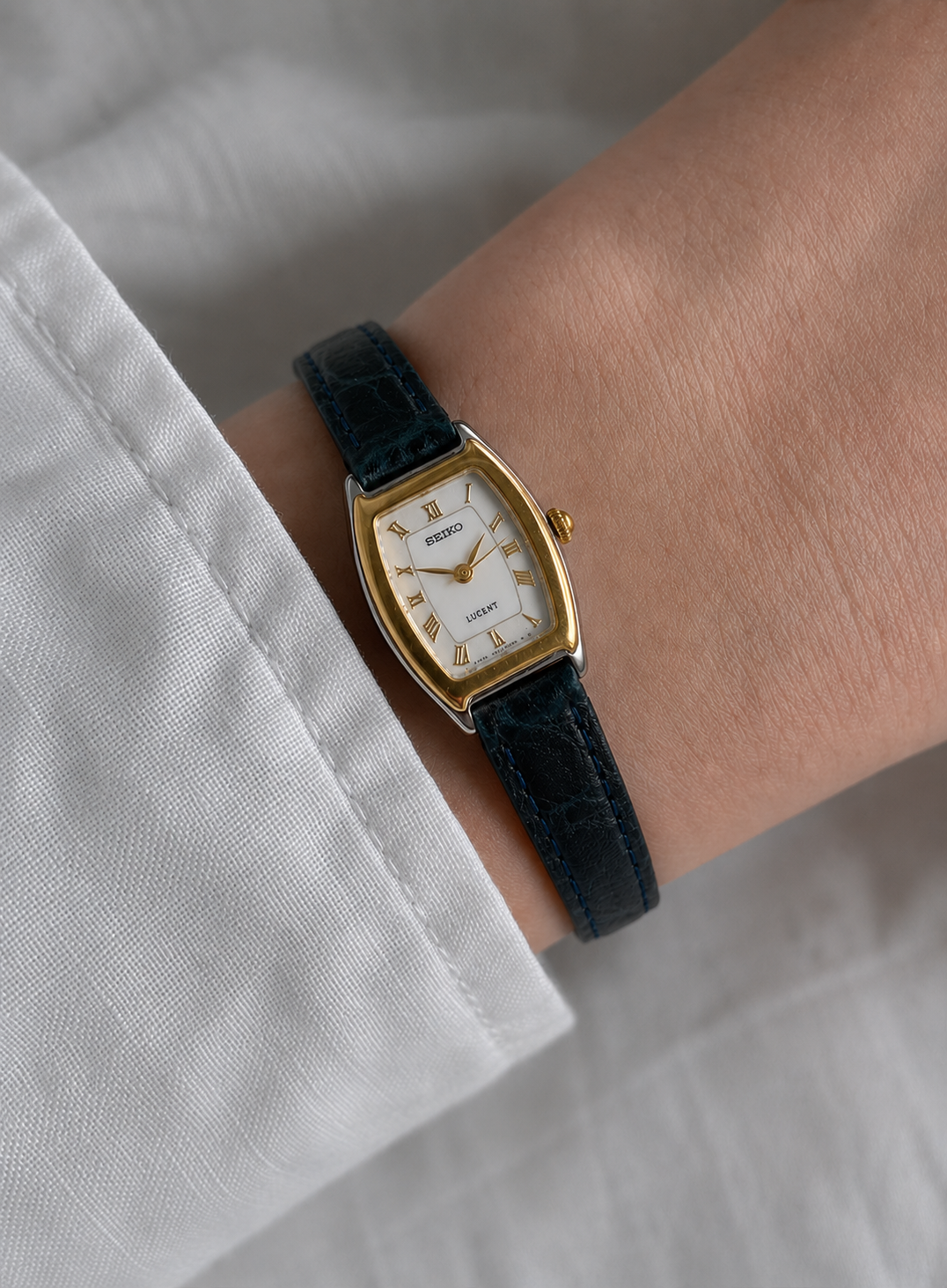 Seiko LUCENT Tonneau-Case Roman Numeral Navy Leather Watch