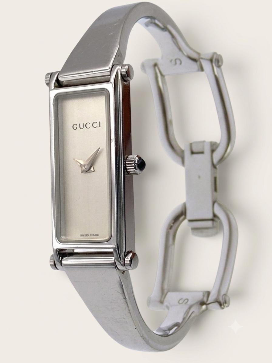 GUCCI Vintage Bangle Watch 1500L