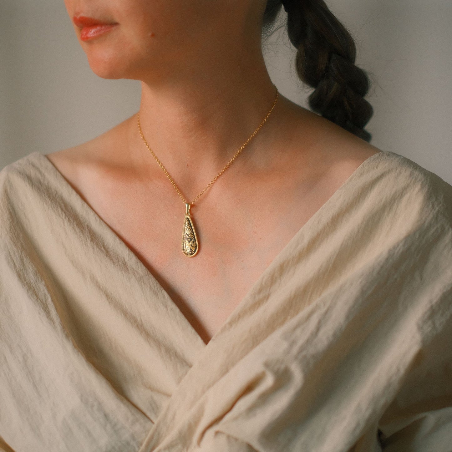 Continental Collection 3: ダマスクスペンダント "Mariana"