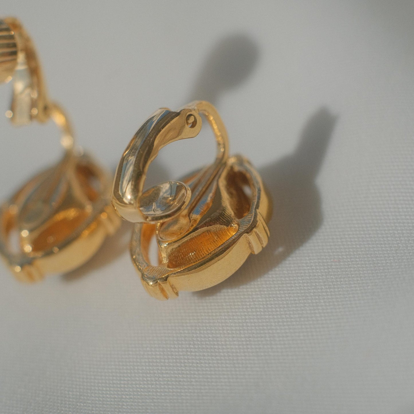 Vintage dainty frame violet glass earrings
