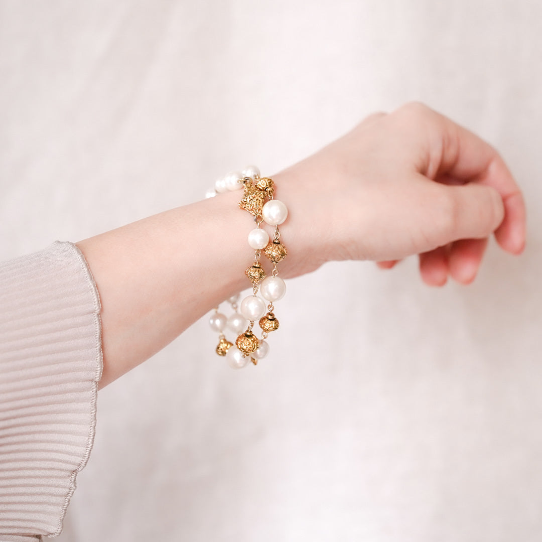 Valentine's Day Marche: Peyton Place costume pearl bracelet