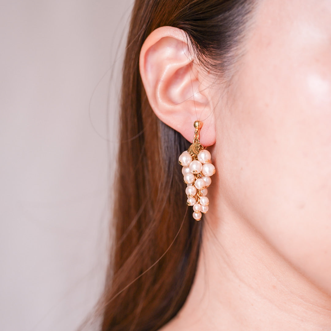 Valentine's Day Marche: Grape motif pink costume pearl earrings
