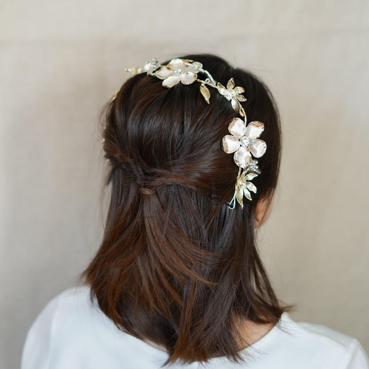 Vintage Floral Motif Headdress