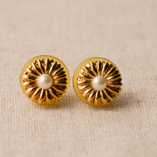 Vintage Carolee Pearl Post Earrings