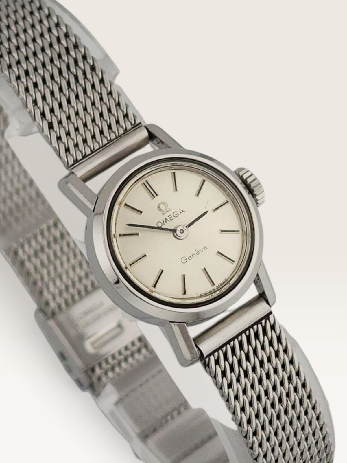 OMEGA Genève Manual-Wind Vintage Watch