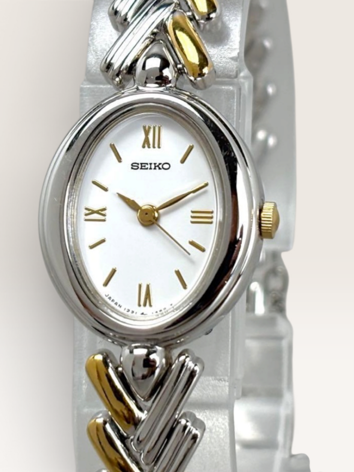 SEIKO Two-Tone Oval Vintage Watch