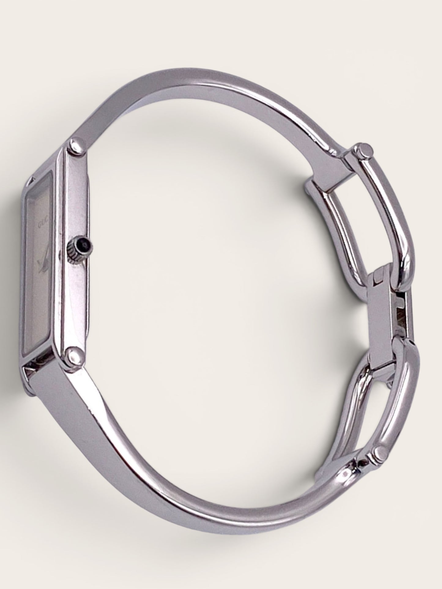 GUCCI Vintage Bangle Watch 1500L
