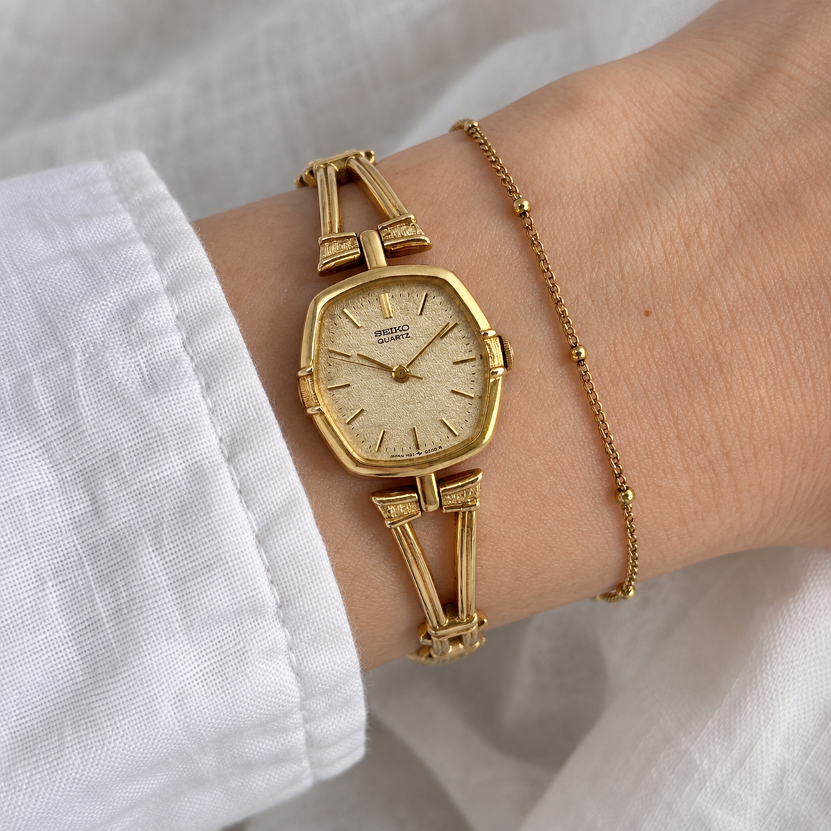 SEIKO Gold Dial Vintage Bangle Watch