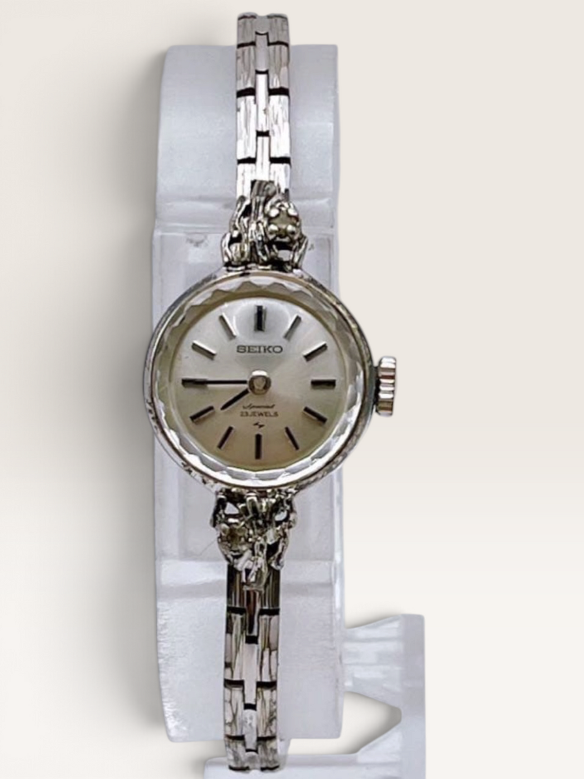 SEIKO Special 23-Jewel Hand-Wound Vintage Watch