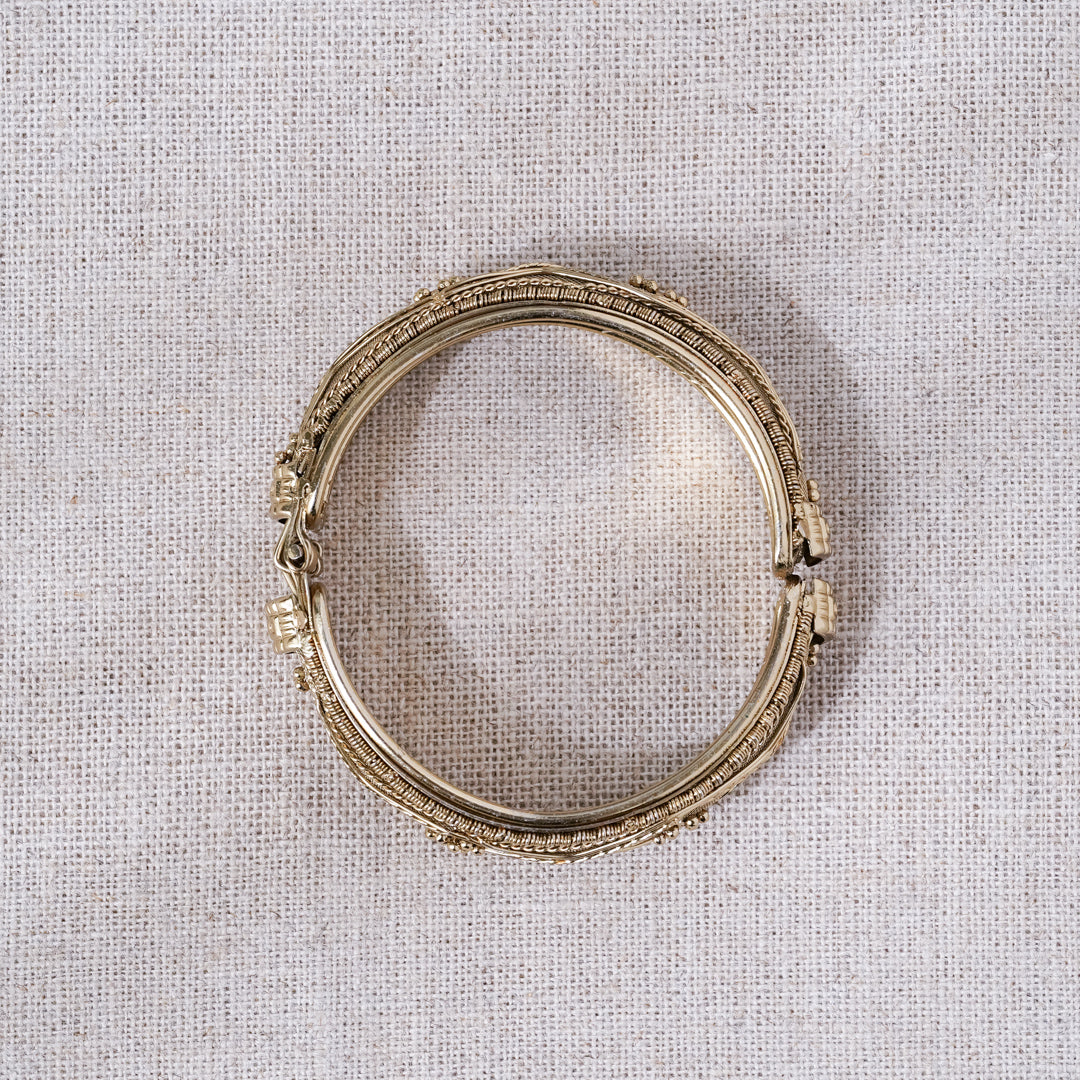 Vintage Gold Filigree Hinged Bangle