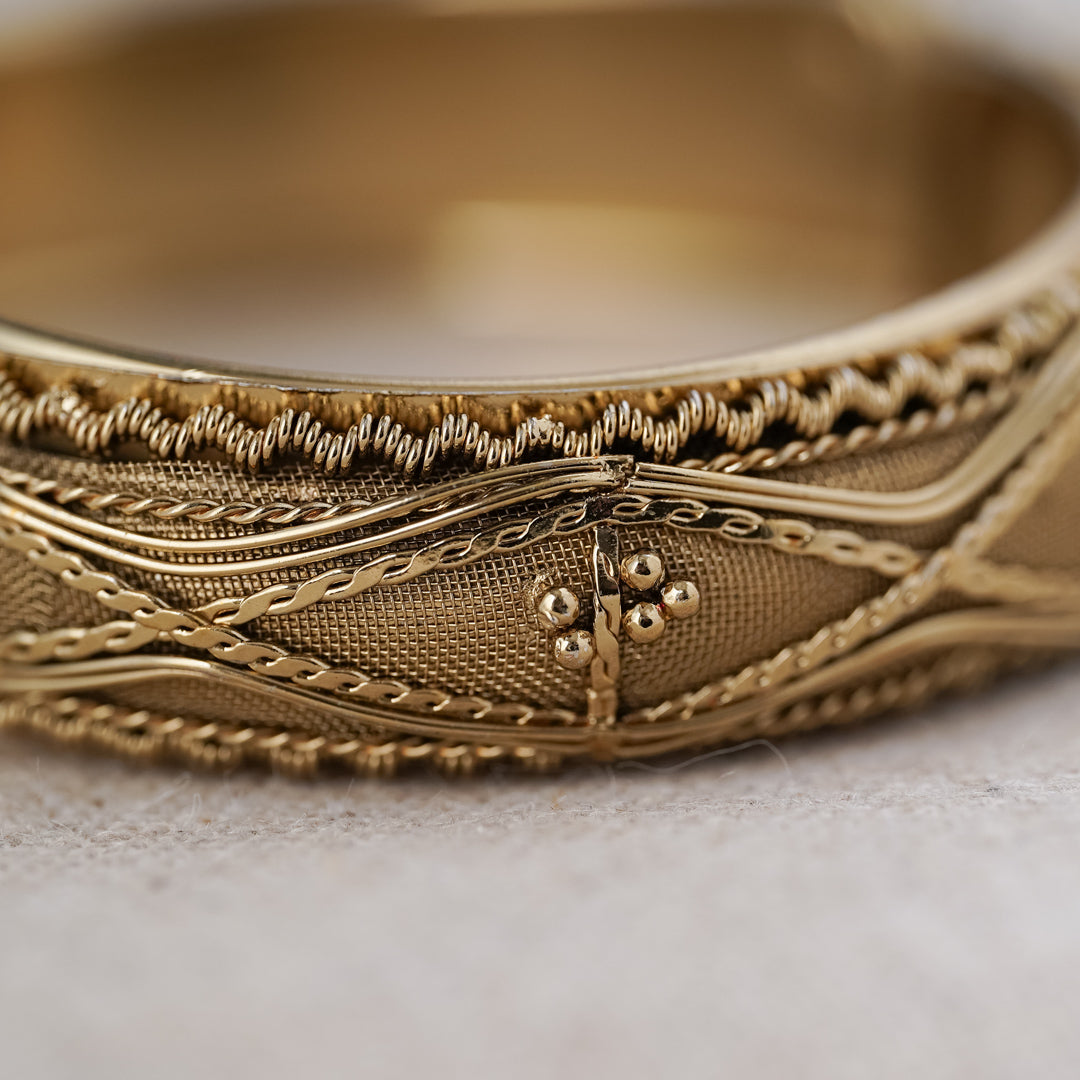Vintage Gold Filigree Hinged Bangle