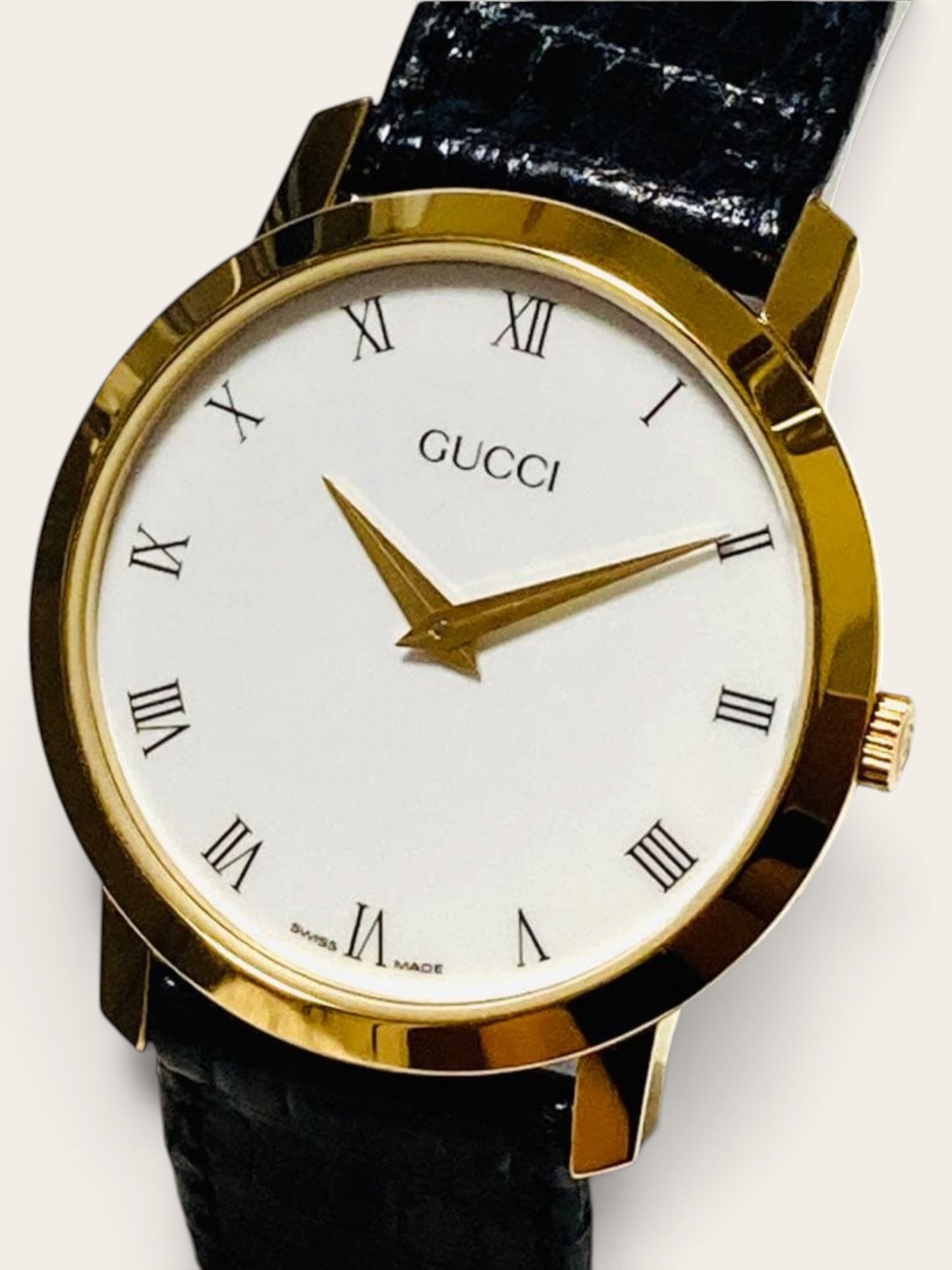 Vintage Gucci 2200M Gold-Filled Round Watch (White Dial)