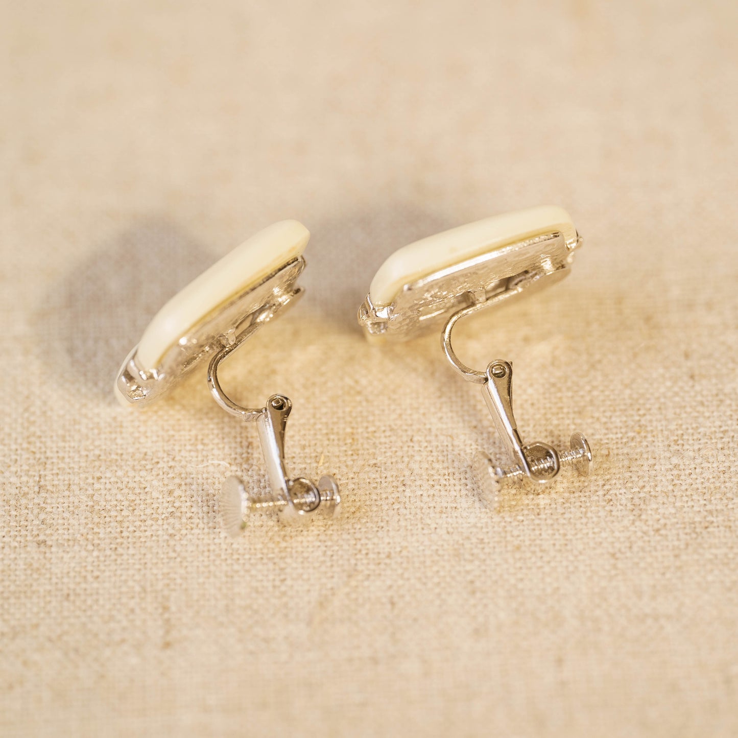 Vintage square motif enamel earrings