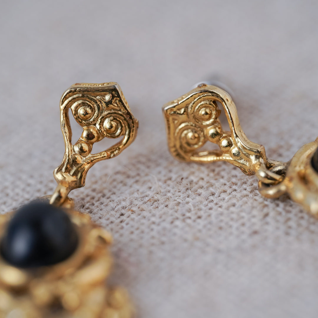 Vintage Black Glass Drop Earrings