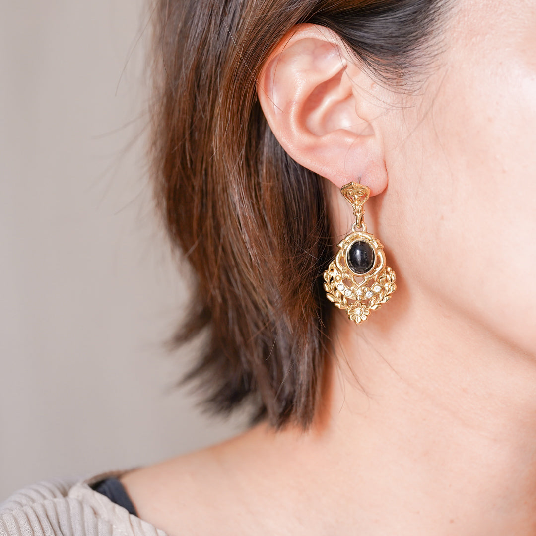 Vintage Black Glass Drop Earrings