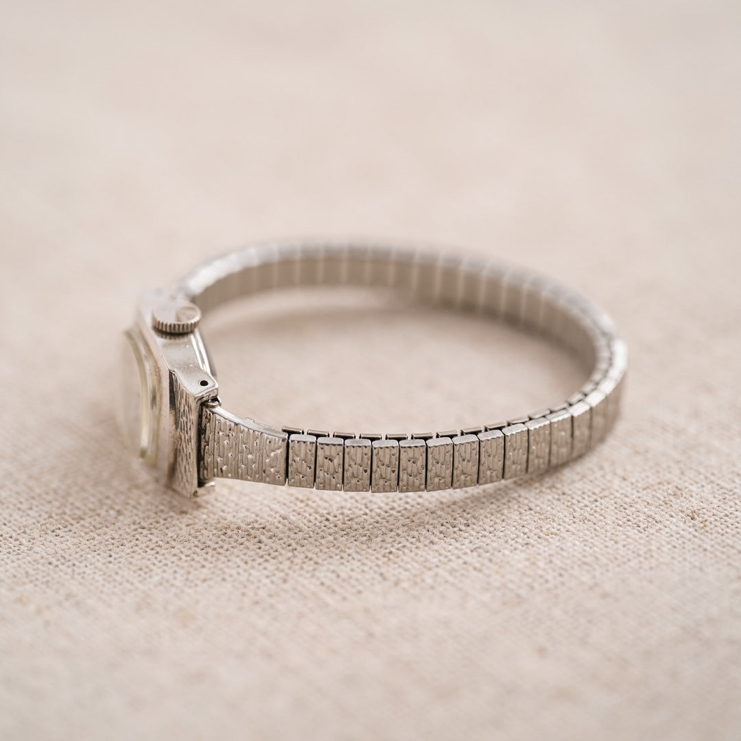 Vintage Seiko wind-up bracelet watch