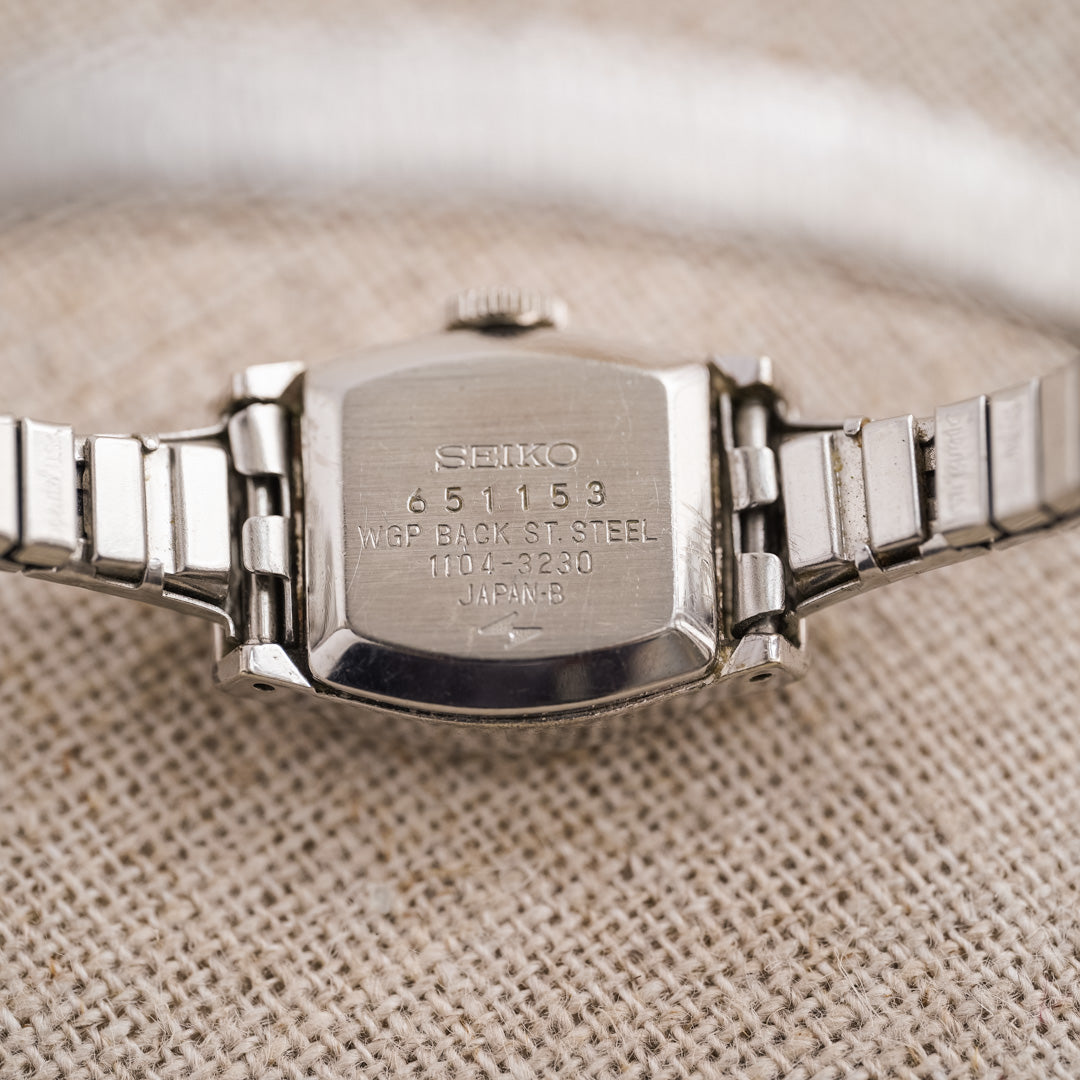 Vintage Seiko wind-up bracelet watch