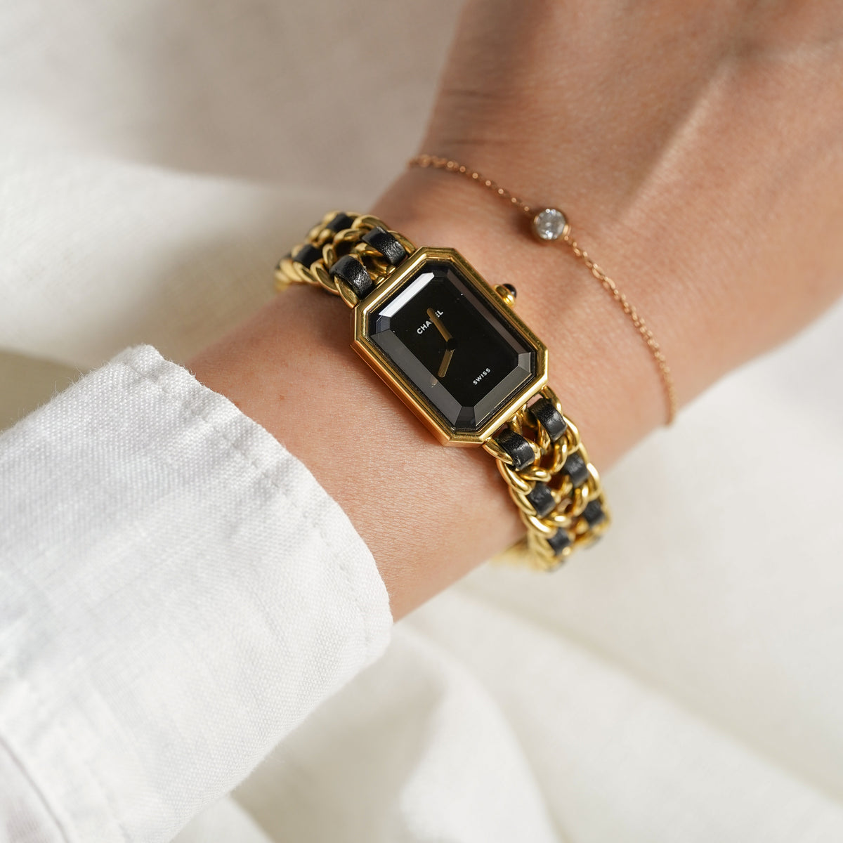 CHANEL Première S – Vintage Gold-Tone Chain Watch