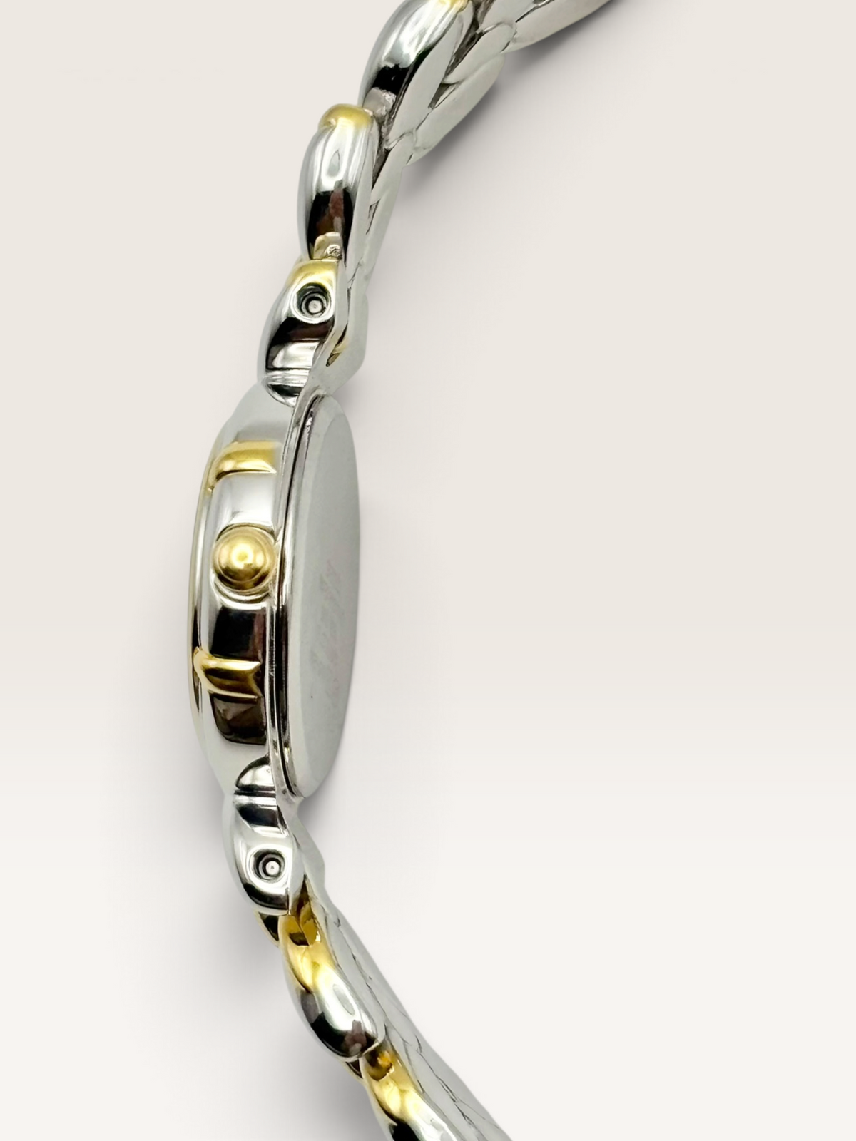 Vintage Seiko TISSÉ Laurel-Motif Two-Tone Bracelet Watch