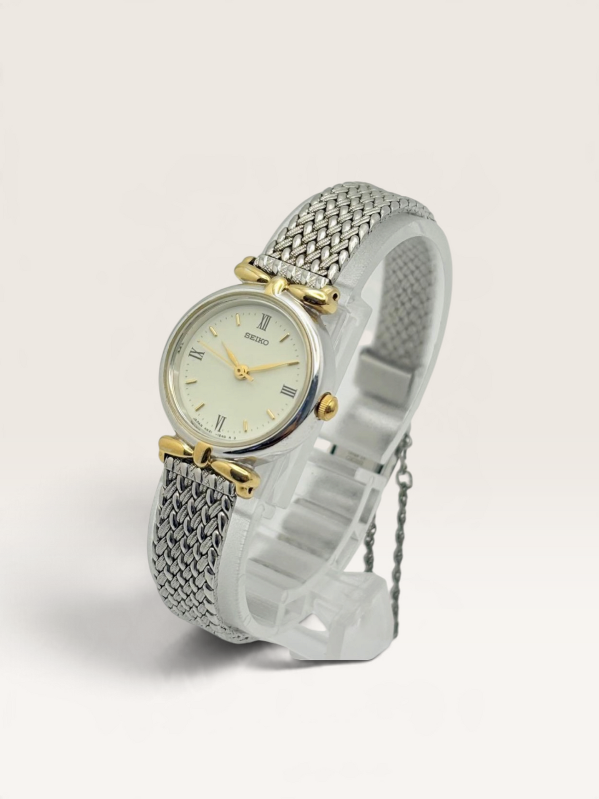 SEIKO Bow Motif Vintage Quartz Watch