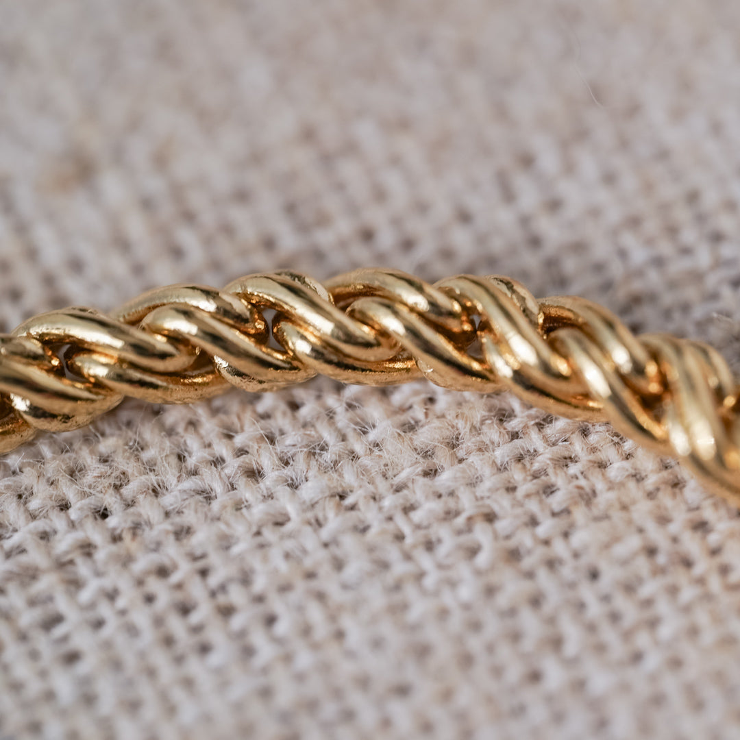 Vintage Shell Motif Bracelet