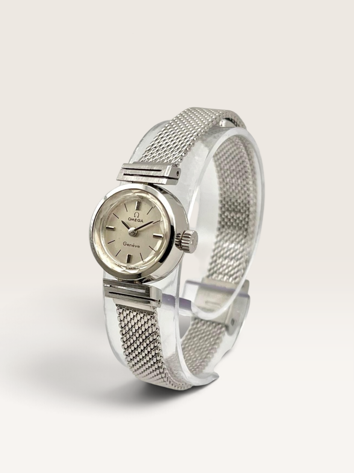 OMEGA Genève Cut Crystal Hand-Wound Vintage Watch
