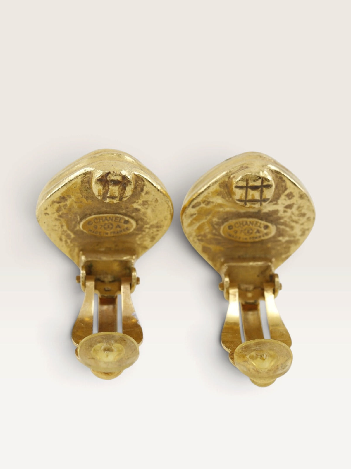 CHANEL Coco Mark Square Earrings 97A – 1997 Vintage Gold-Plated Clip-On Earrings