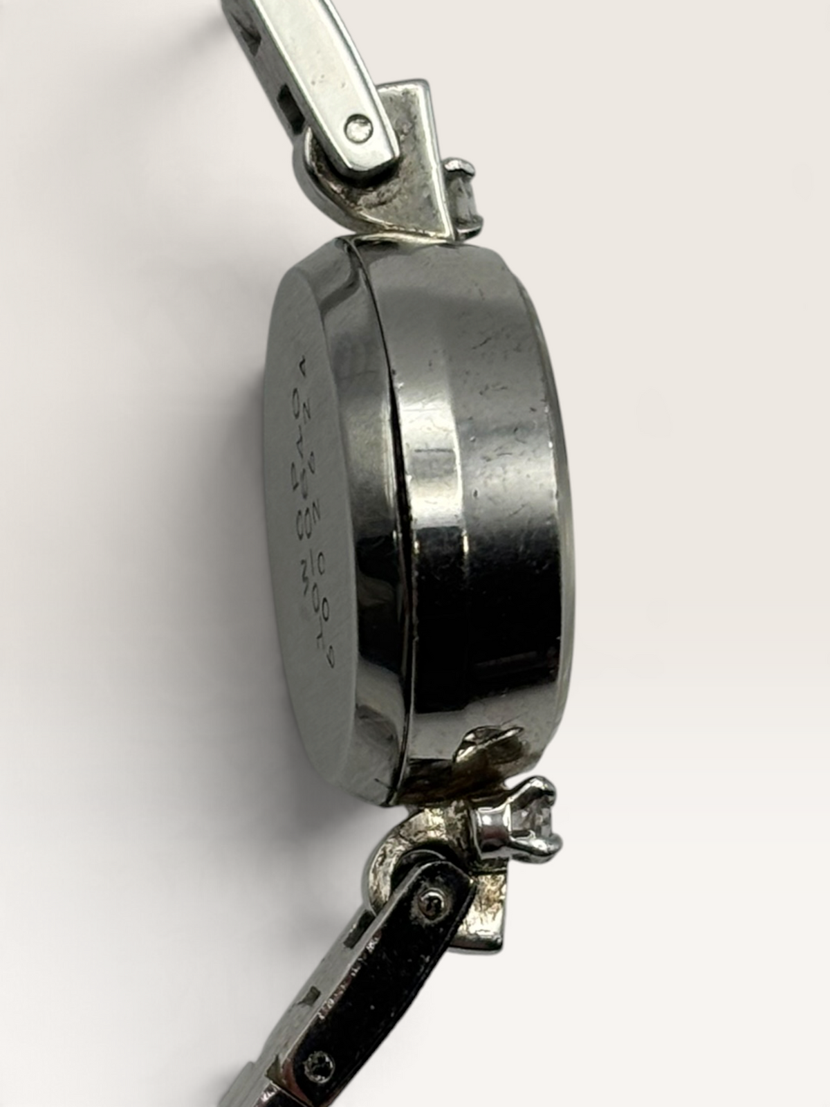 SEIKO Solar Diashock 17-Jewel Vintage Manual-Winding Watch