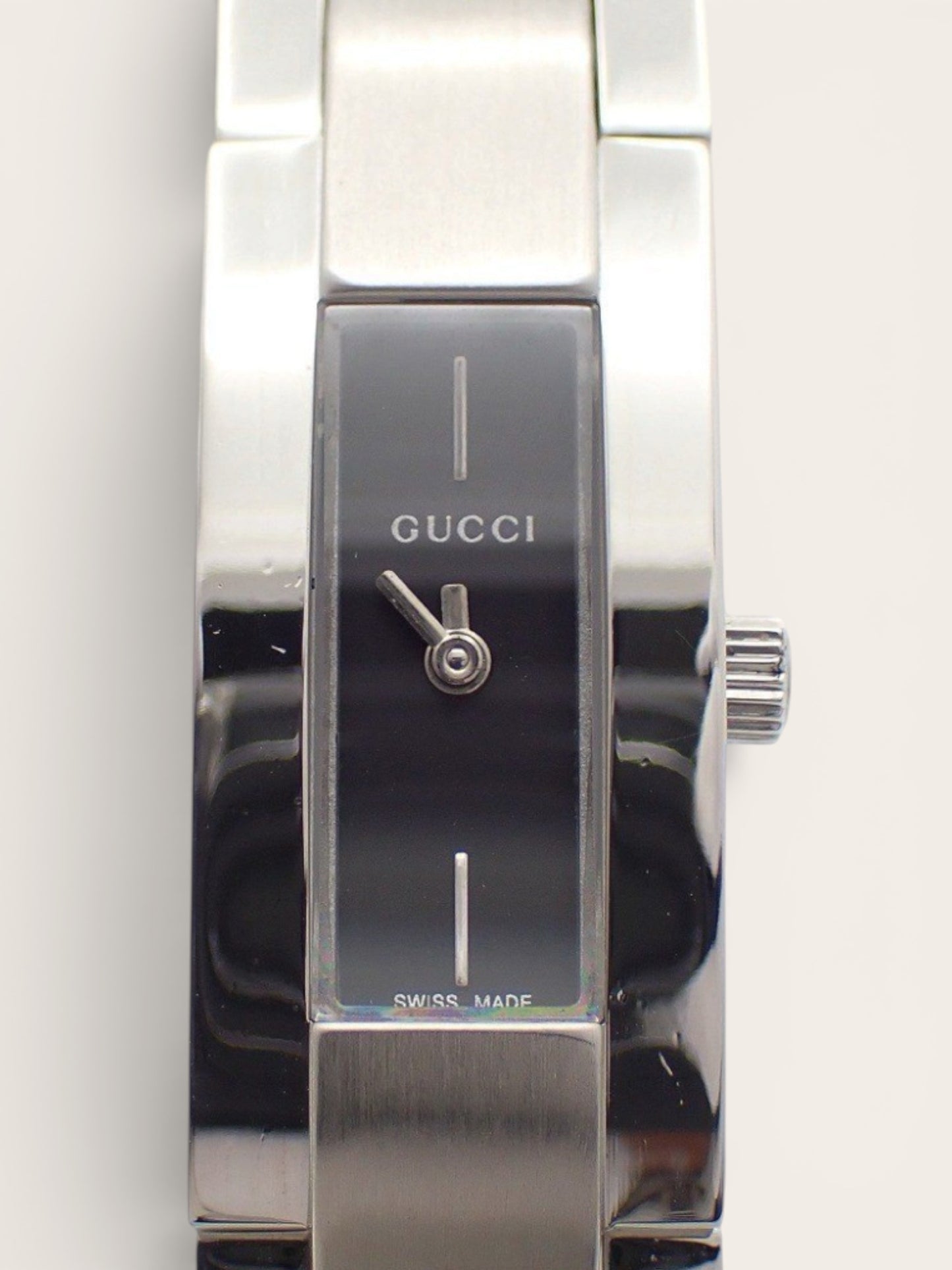 Vintage Gucci 4600L Watch