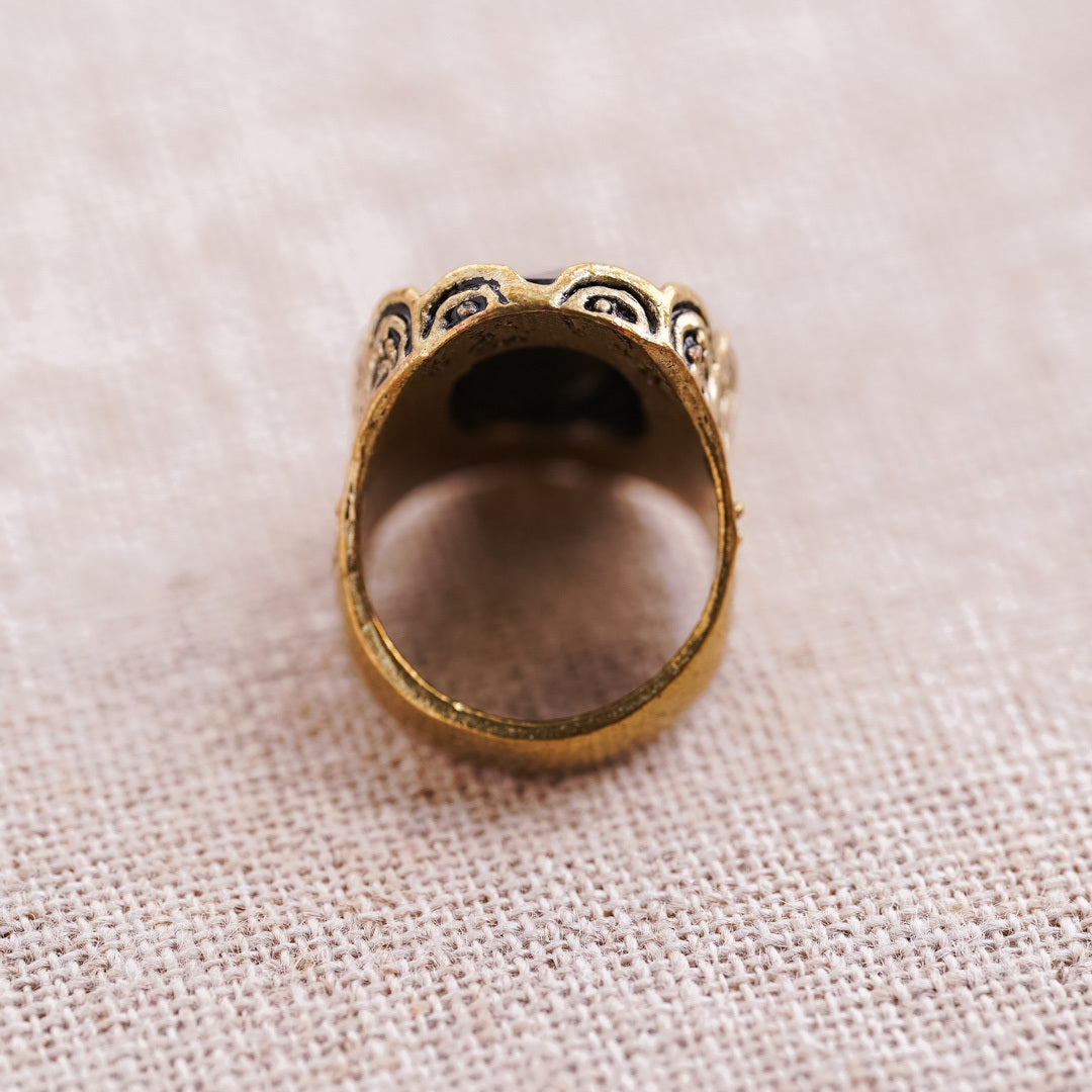 Vintage Black Stone and Gold Detail Bohemian Ring
