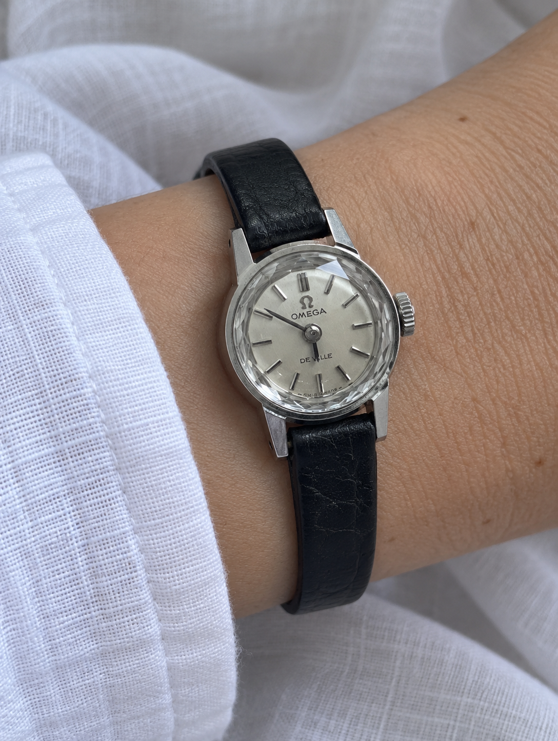 OMEGA De Ville Cut Glass Manual-Winding Vintage Ladies Watch