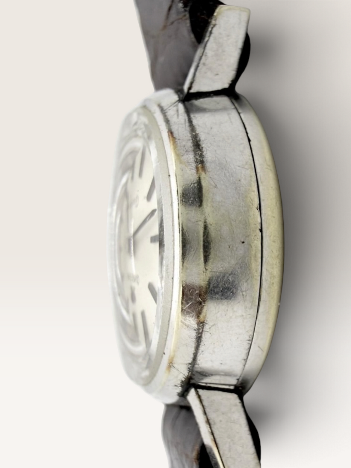 OMEGA Genève Vintage Manual-Wind Ladies Watch WG
