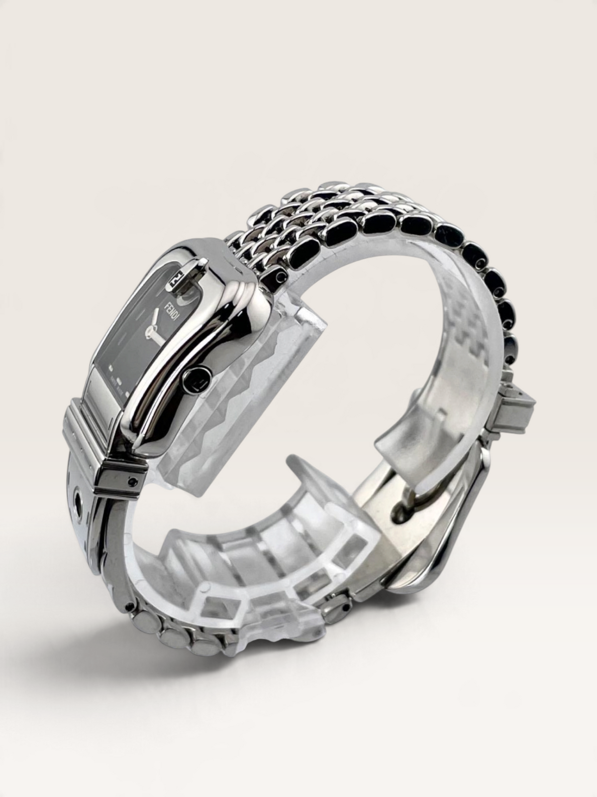 FENDI B-Fendi Buckle Motif Vintage Quartz Watch