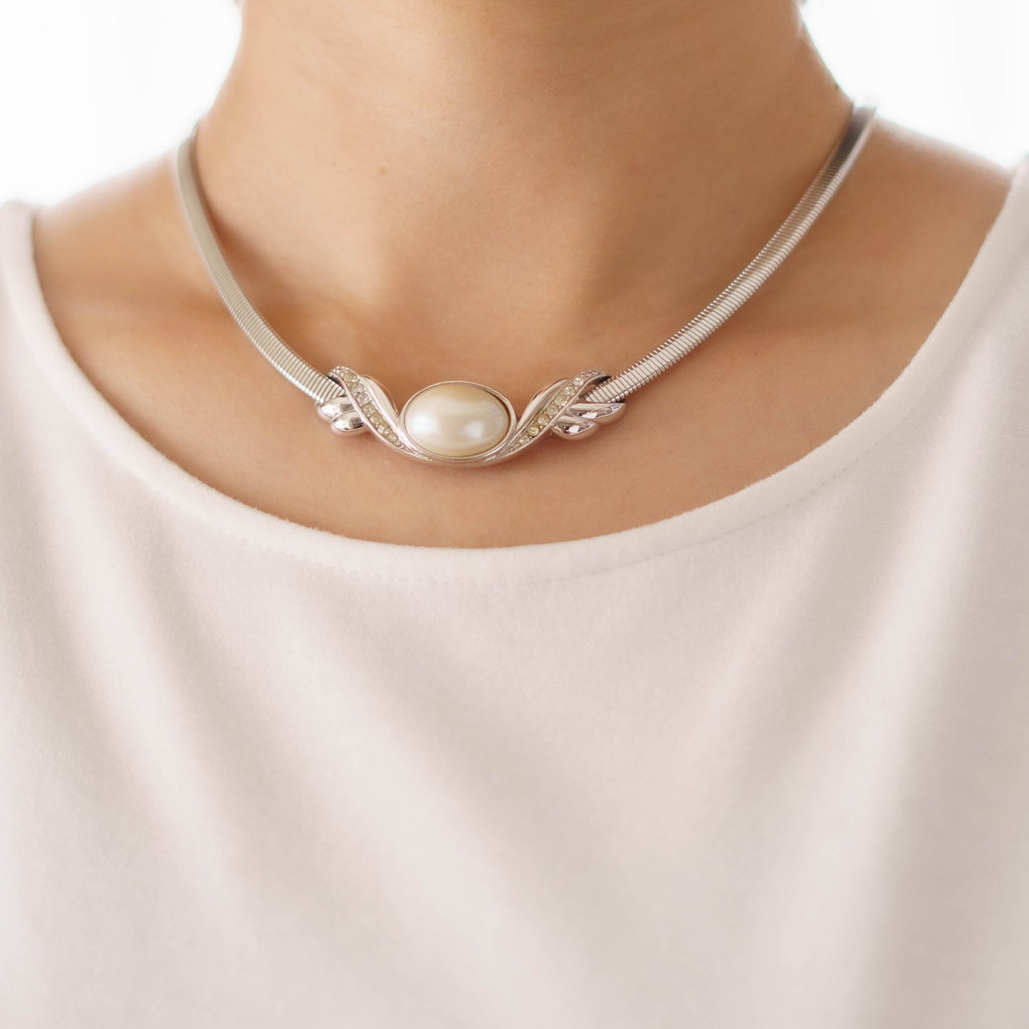 Vintage Monet Leaf & Pearl Choker Necklace