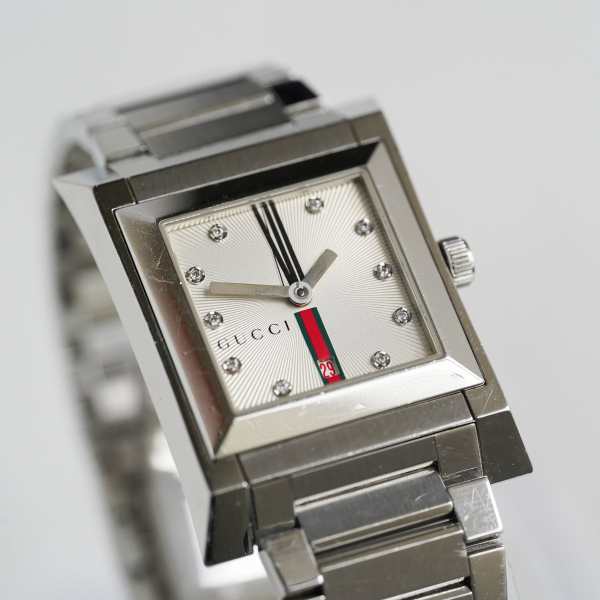Vintage Gucci Webbing Line 111J 10P Diamond Watch