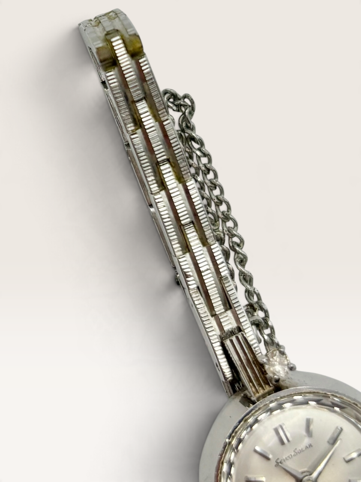 SEIKO Solar Diashock 17-Jewel Vintage Manual-Winding Watch