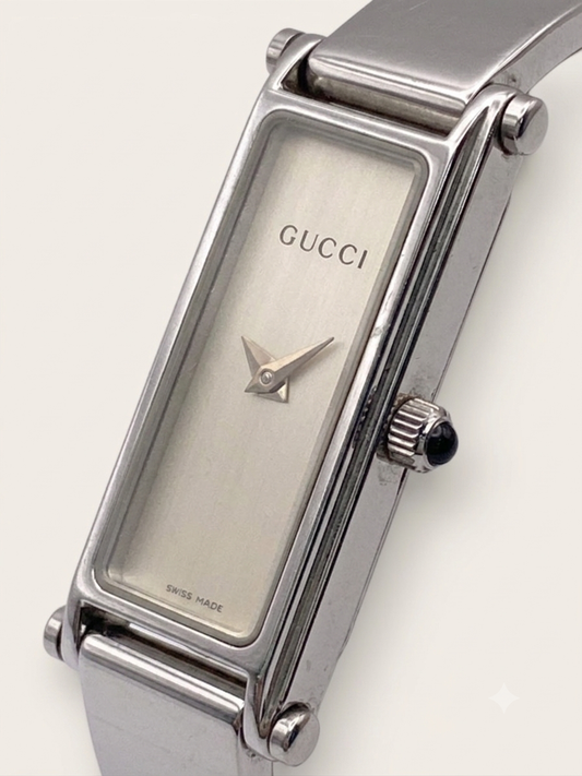 GUCCI Vintage Bangle Watch 1500L