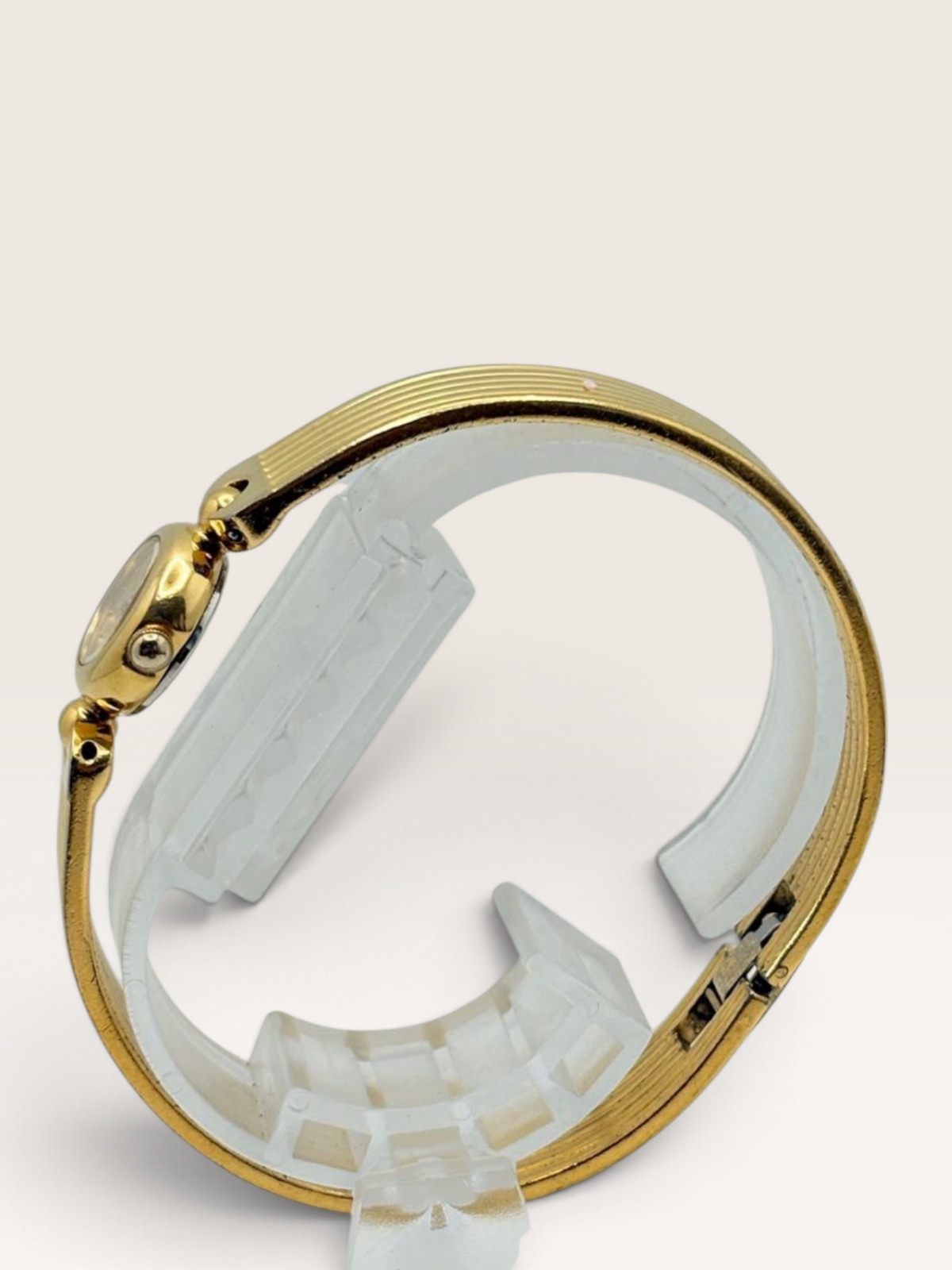 Vintage SEIKO Gold-Tone Bangle Watch 1E20-0380