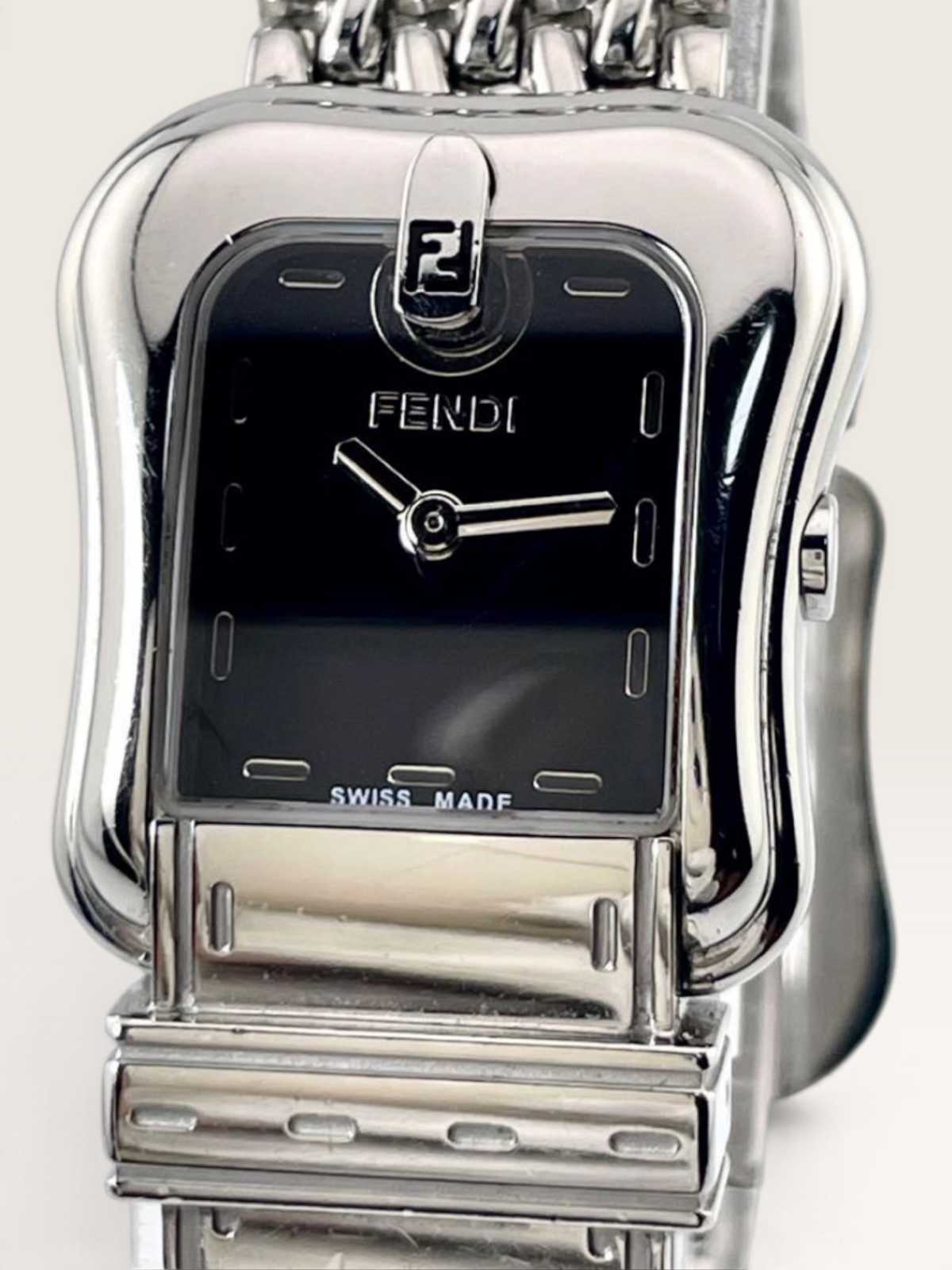 FENDI B-Fendi Buckle Motif Vintage Quartz Watch