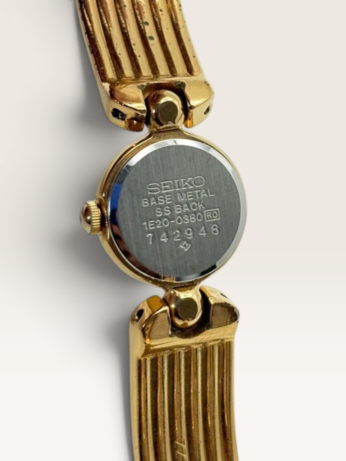 Vintage SEIKO Gold-Tone Bangle Watch 1E20-0380
