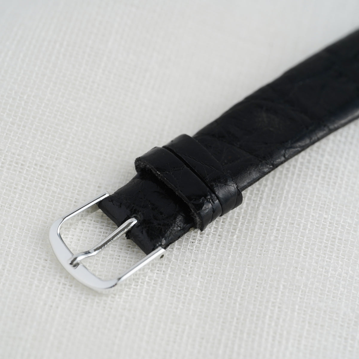 Vintage UNIVERSAL GENÈVE White Shadow 842111 Watch