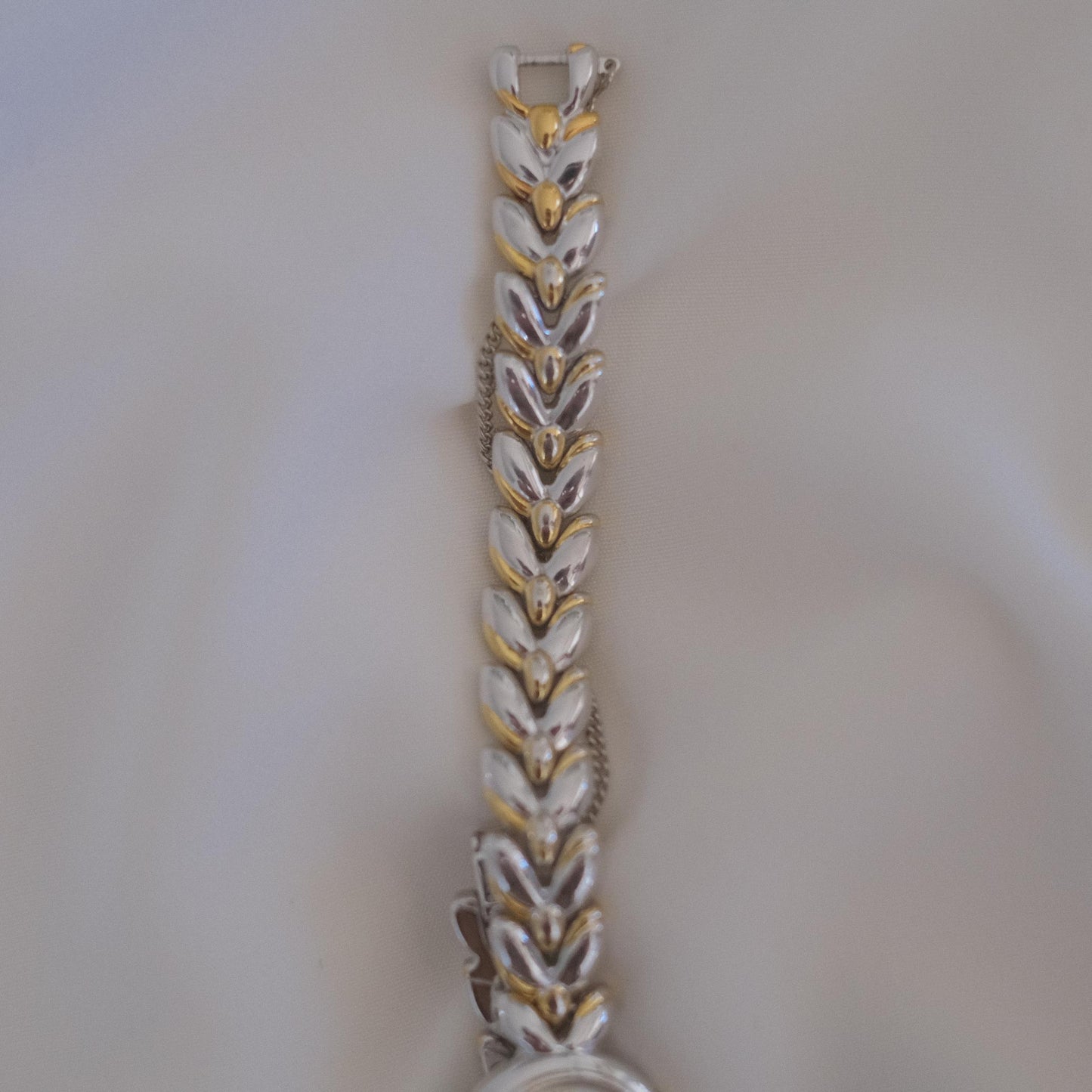 Seiko TISSÉ Laurel-Motif Two-Tone Bracelet Watch