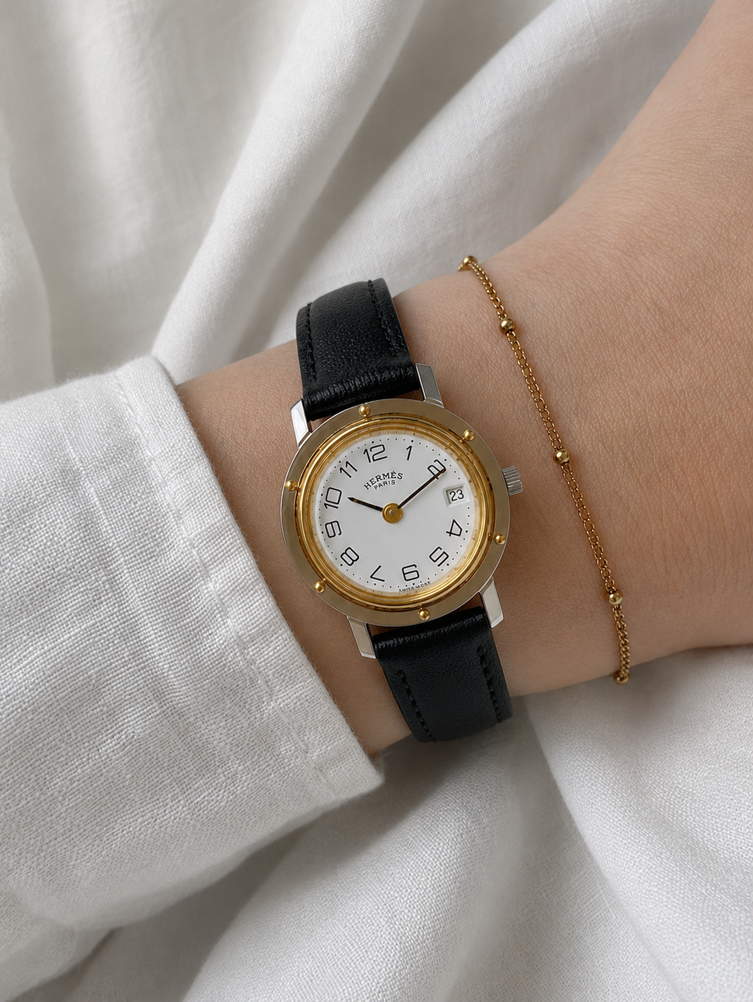 HERMÈS Vintage Watch (White Dial, Gold-Plated Case)