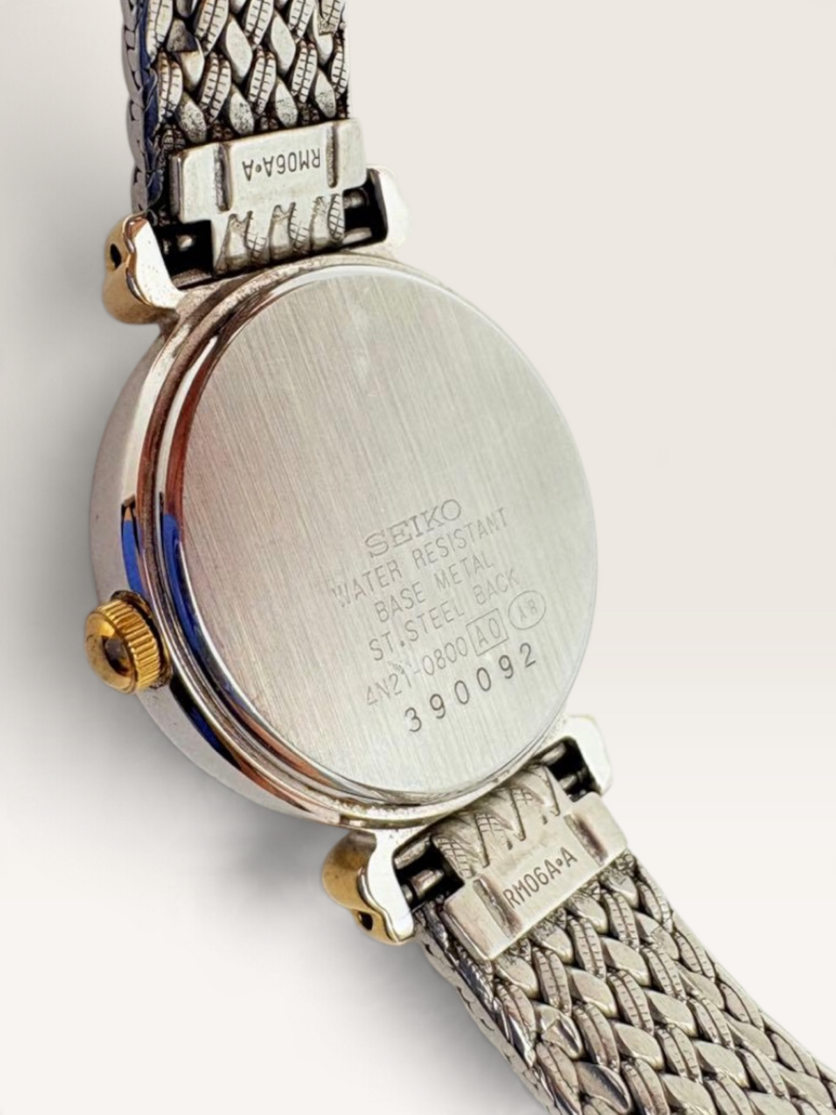 SEIKO Bow Motif Vintage Quartz Watch
