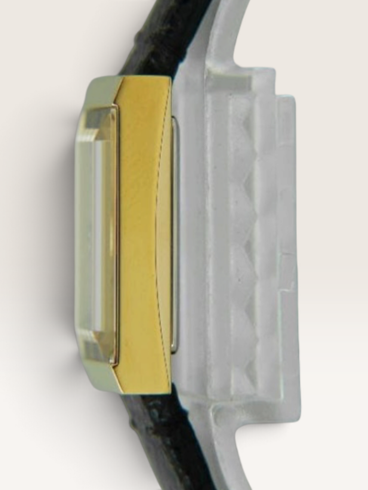 GUCCI Rectangular Vintage Watch