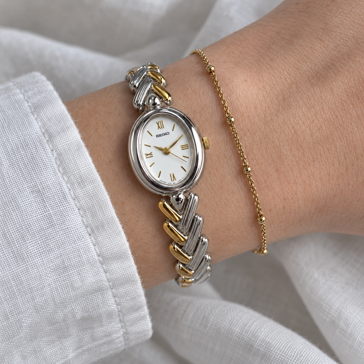 SEIKO Two-Tone Oval Vintage Watch
