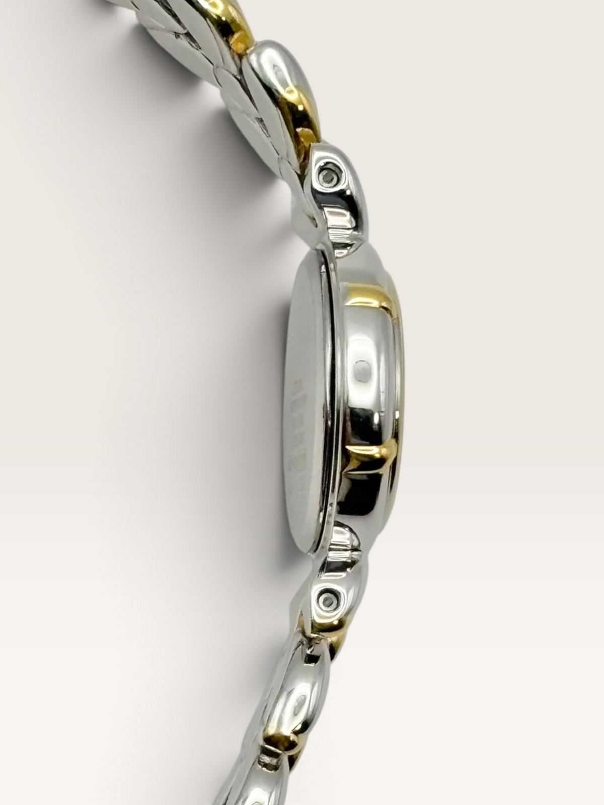 Vintage Seiko TISSÉ Laurel-Motif Two-Tone Bracelet Watch