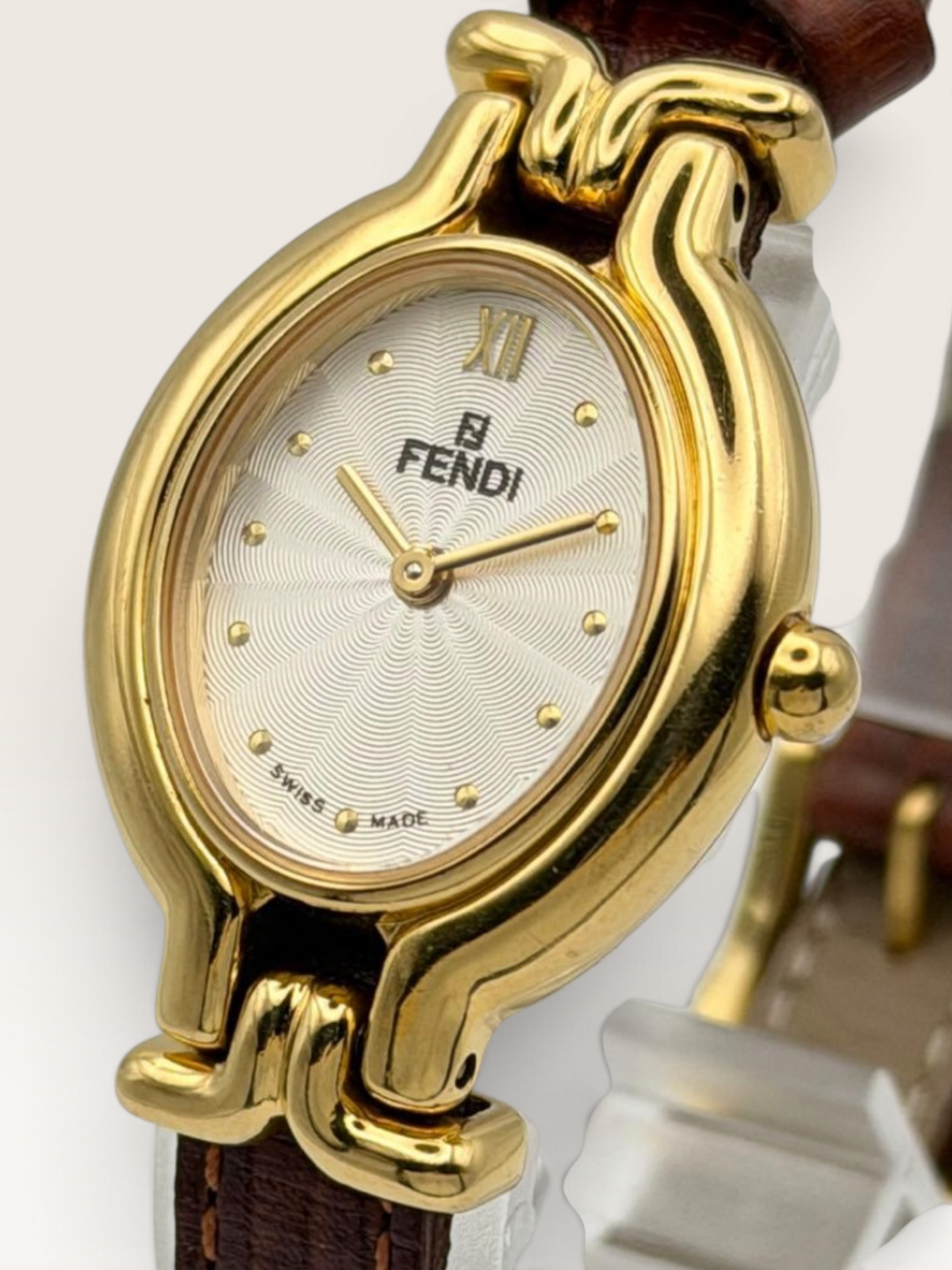 FENDI 640L Chameleon Vintage Quartz Watch with Nine Leather Straps