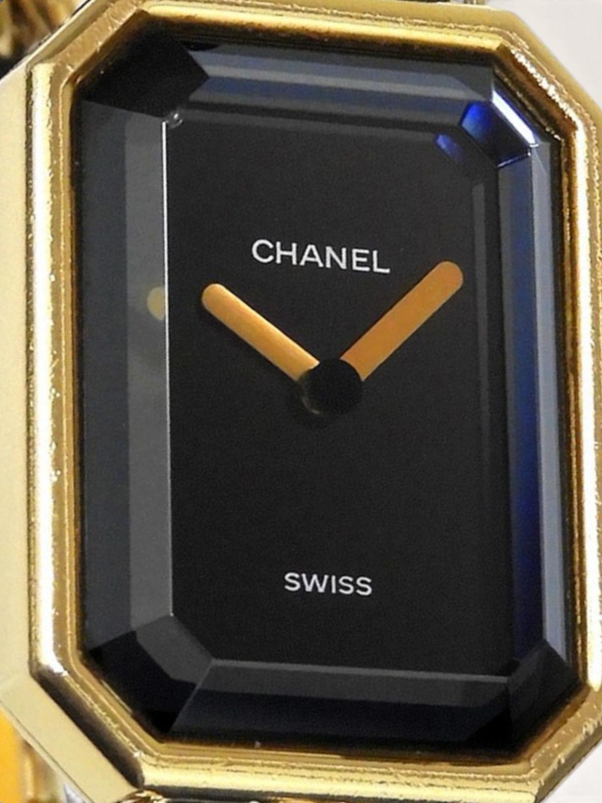 CHANEL Première S – Vintage Gold-Tone Chain Watch