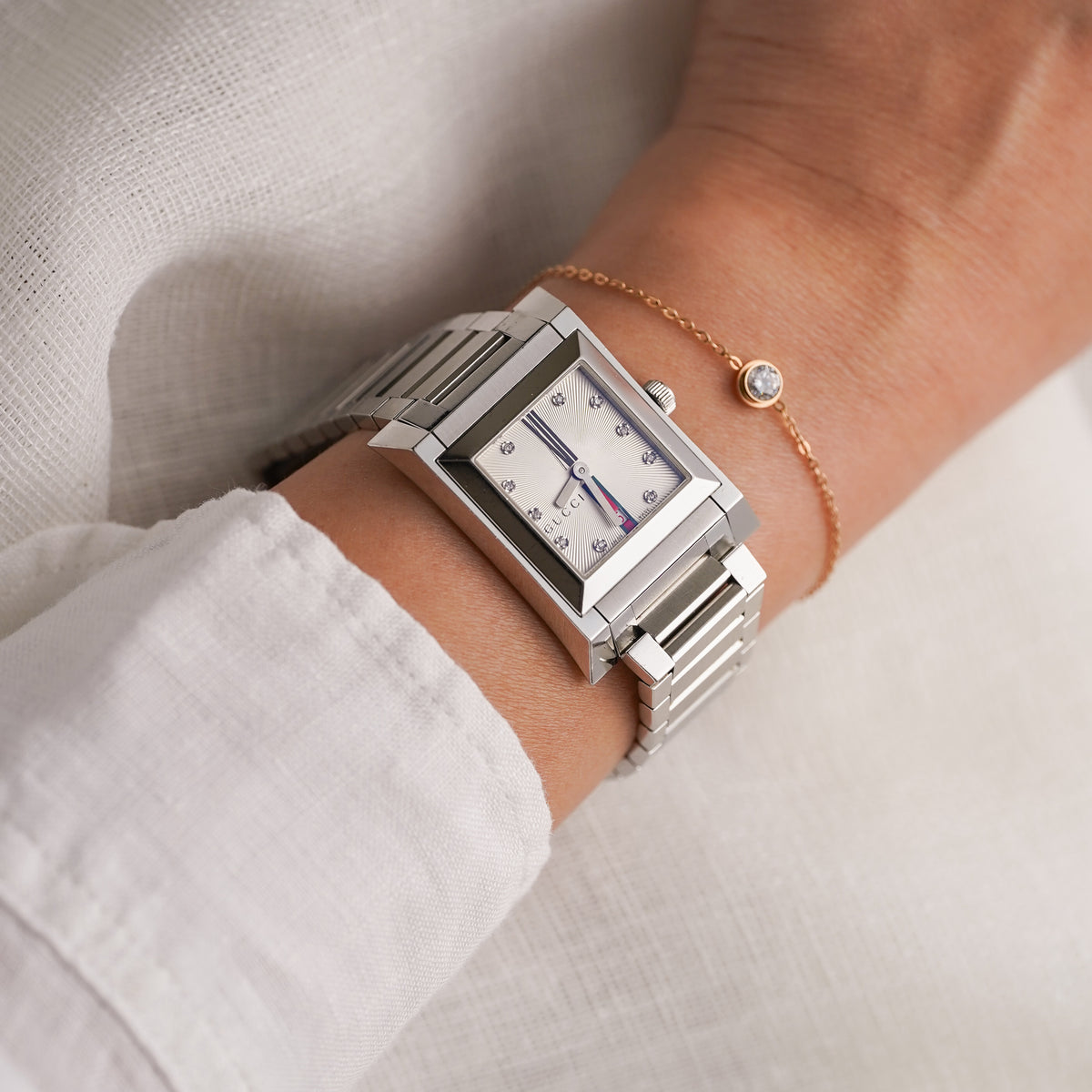 Vintage Gucci Webbing Line 111J 10P Diamond Watch